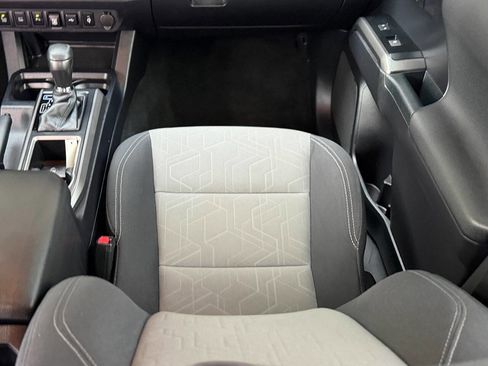 Used 2021 Toyota Tacoma TRD Sport image 83