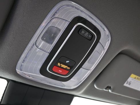 Used 2024 Hyundai Elantra SEL image 19