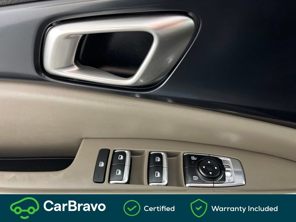 Used 2025 Kia Carnival FWD image 21