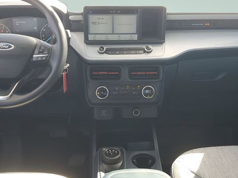 Used 2022 Ford Maverick XLT image 28