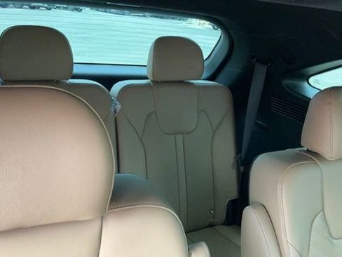 Certified 2025 Kia Sorento SX Prestige w/ Olive Brown Leather Package AWD/4WD image 37