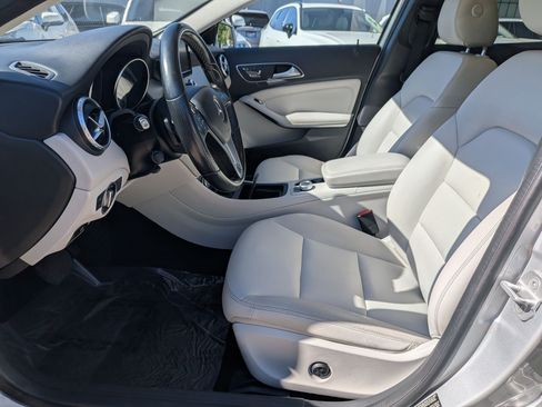 Used 2015 Mercedes-Benz GLA 250 4MATIC image 15