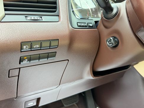 Used 2018 Lexus RX 350L Luxury image 19