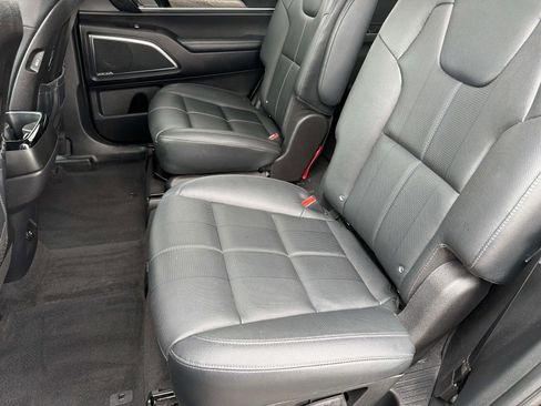 Used 2022 Kia Telluride SX FWD image 20