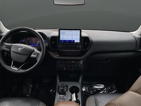 Used 2021 Ford Bronco Sport Outer Banks image 5