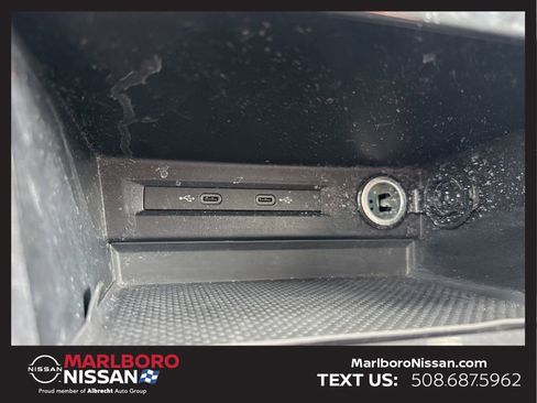 Used 2020 Volkswagen Tiguan S image 27