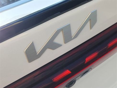 Used 2023 Kia K5 GT-Line image 30