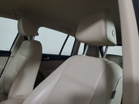 Used 2017 Volkswagen Tiguan S AWD/4WD image 22