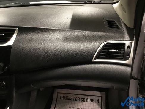 Used 2016 Nissan Sentra SV FWD image 38