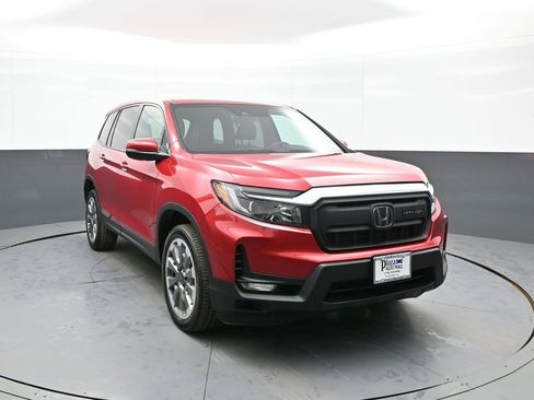 Certified 2024 Honda Passport EX-L image 3