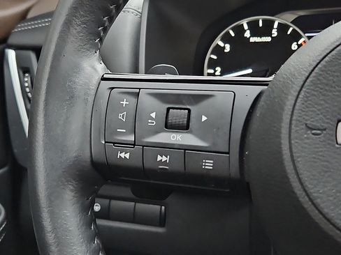 Certified 2023 Nissan Rogue SV w/ SV Premium B Package image 20