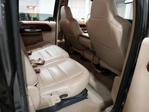 Used 2005 Ford F350 4x4 Crew Cab DRW Super Duty image 31