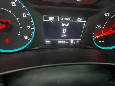 Used 2021 Chevrolet Equinox LS image 11