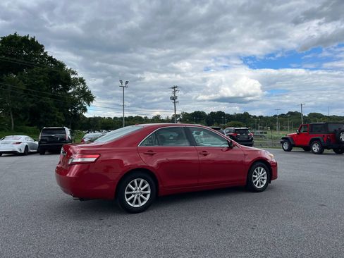 Used 2010 Toyota Camry XLE FWD image 4
