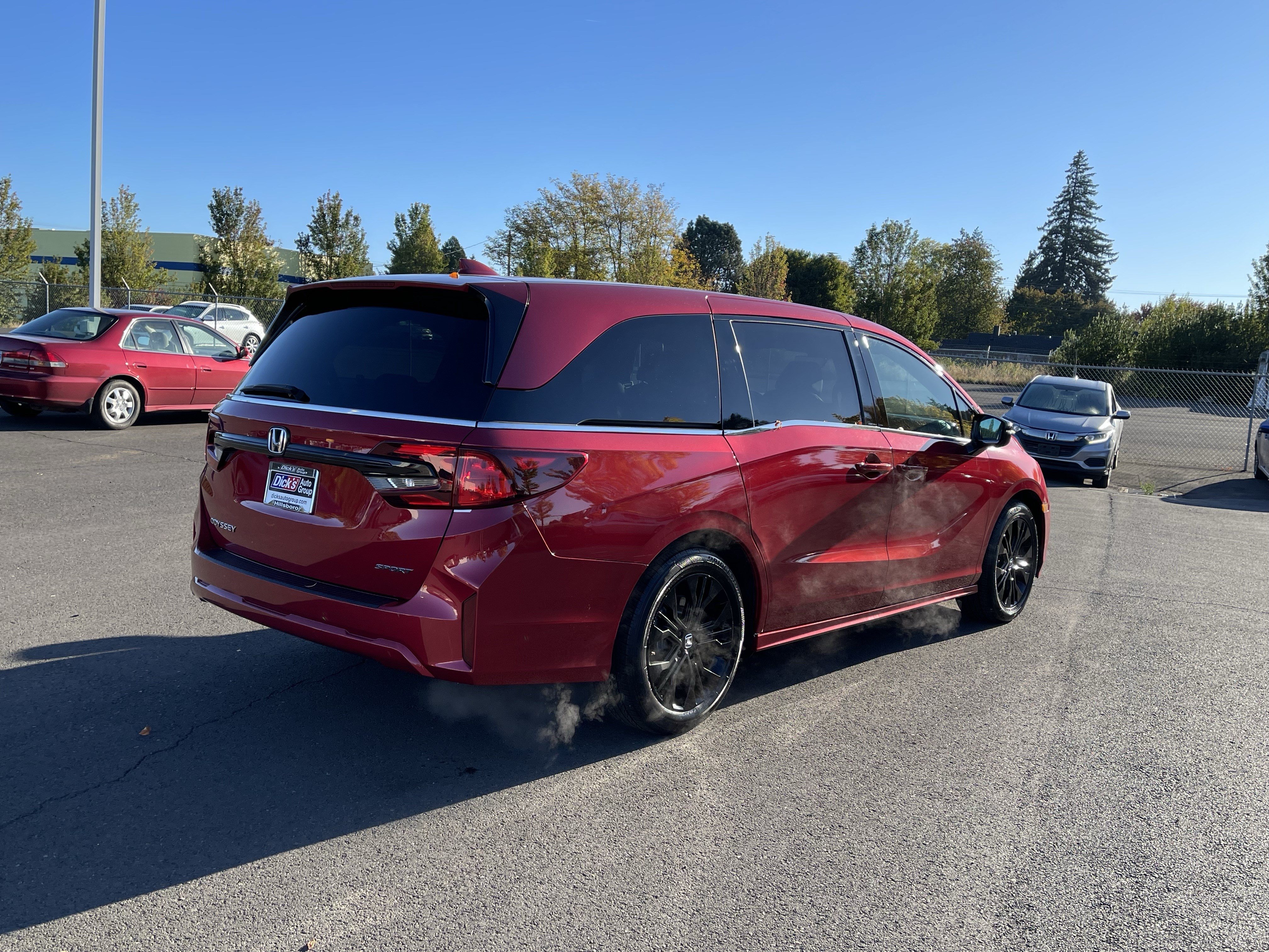 Used 2025 Honda Odyssey Sport-L image 5