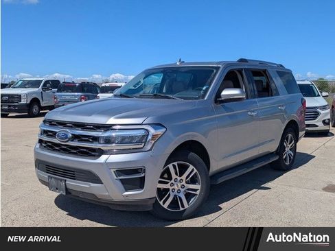 Used 2024 Ford Expedition Limited image 1