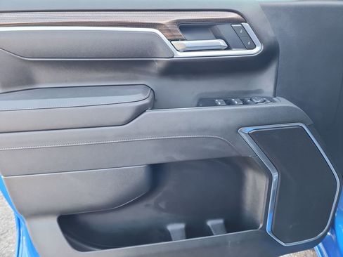 New 2026 Chevrolet Silverado 1500 RST w/ Dark Appearance Package image 11