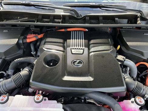 Used 2026 Lexus LX 700h Luxury AWD/4WD image 27