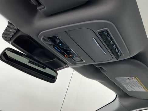 Certified 2025 Ford F450 Lariat w/ FX4 Off-Road Package image 25