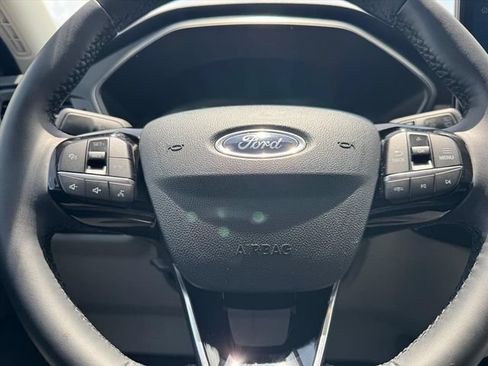 Used 2024 Ford Escape SE FWD image 18