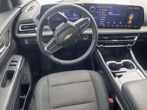 Certified 2024 Chevrolet Traverse LS image 11