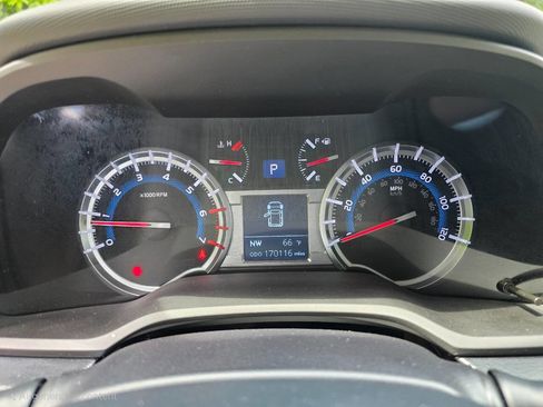 Used 2017 Toyota 4Runner Limited RWD image 17