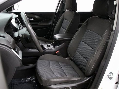 Used 2022 GMC Terrain SLE w/ Driver Convenience Package image 9