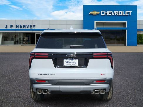 New 2026 Chevrolet Traverse Z71 w/ Driver Confidence Package image 4