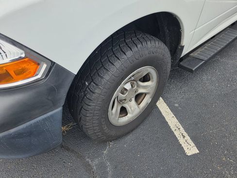 Used 2012 RAM 1500 ST w/ ST Popular Equipment Group AWD/4WD image 5
