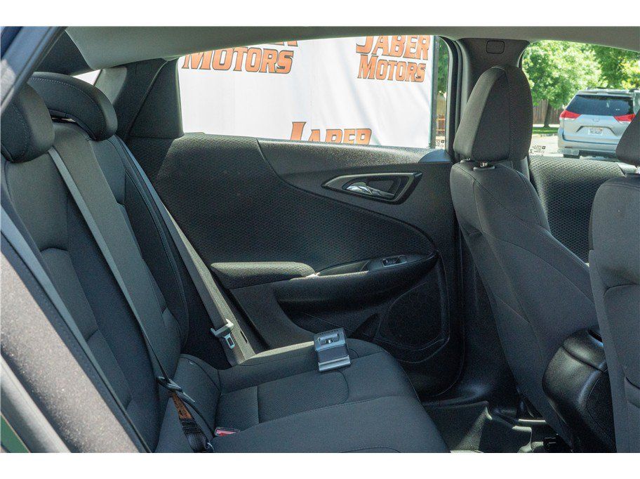Used 2025 Chevrolet Malibu RS w/ LPO, Floor Liner Package FWD image 42