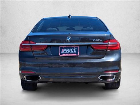 Used 2018 BMW 740e xDrive AWD/4WD image 6