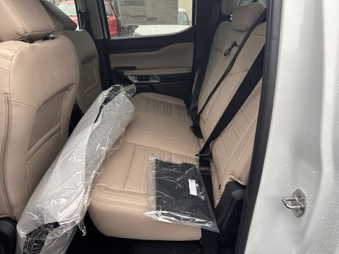 New 2025 Ford Ranger Lariat w/ FX4 Off-Road Package image 12