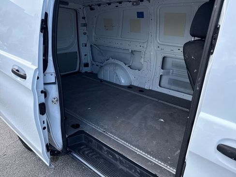 Used 2023 Mercedes-Benz Metris image 23