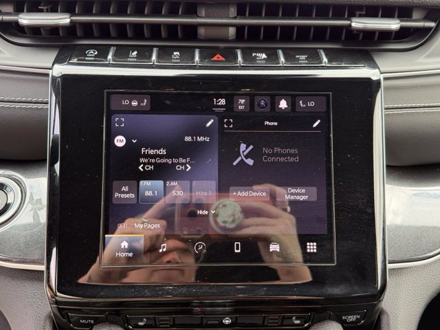 Used 2021 Jeep Grand Cherokee L Laredo AWD/4WD image 18