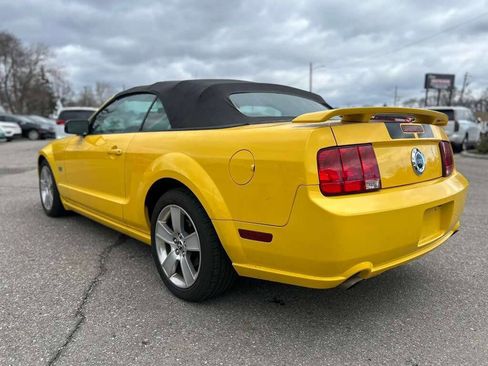 Used 2006 Ford Mustang GT Premium image 7
