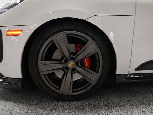 Used 2023 Porsche Macan S image 5