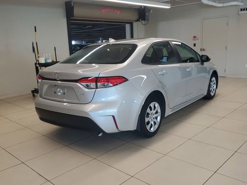 Used 2024 Toyota Corolla LE image 7