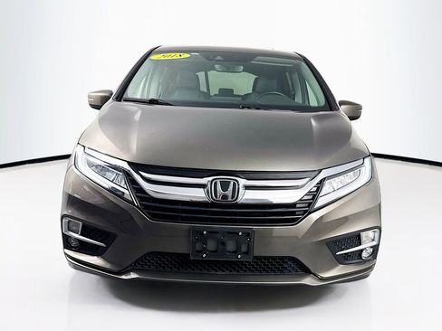 Used 2018 Honda Odyssey Elite image 2