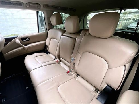 Used 2019 Nissan Armada SL w/ Premium Package image 18