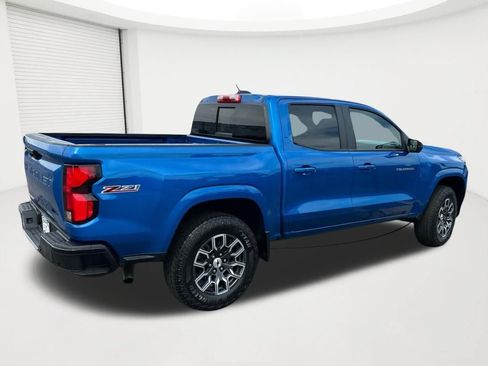 Used 2023 Chevrolet Colorado Z71 w/ Z71 Convenience Package 2 AWD/4WD image 5