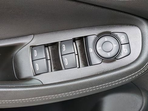 Used 2023 Buick Encore GX Preferred w/ Cold Weather Comfort Package AWD/4WD image 15