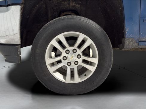 Used 2018 Chevrolet Silverado 1500 LT w/ All Star Edition image 9