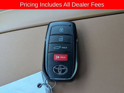 New 2026 Toyota Highlander Platinum AWD/4WD image 33
