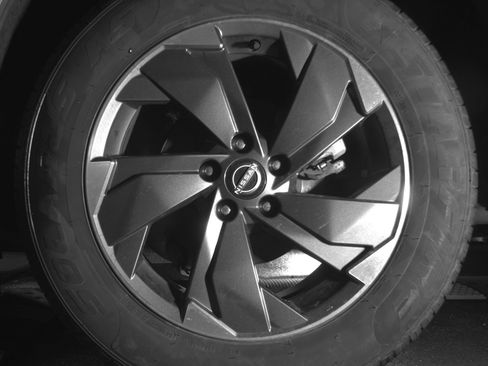 Used 2025 Nissan Rogue SV AWD/4WD image 14