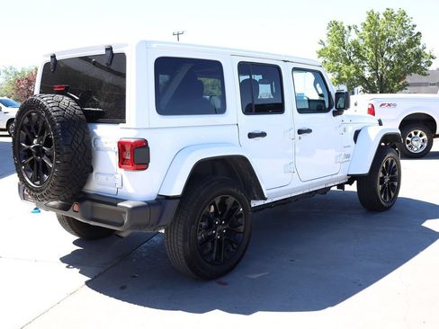 Used 2024 Jeep Wrangler Unlimited Sahara AWD/4WD image 6