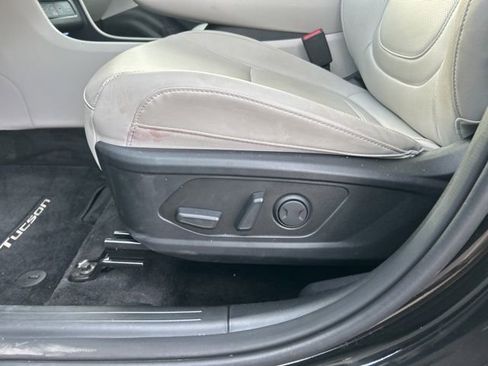 Used 2025 Hyundai Tucson SEL image 13