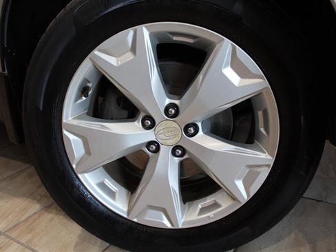 Used 2016 Subaru Forester 2.5i Limited image 13