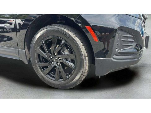 Used 2024 Chevrolet Equinox LS w/ Midnight Edition FWD image 21