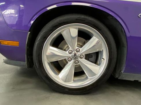Used 2013 Dodge Challenger R/T image 19