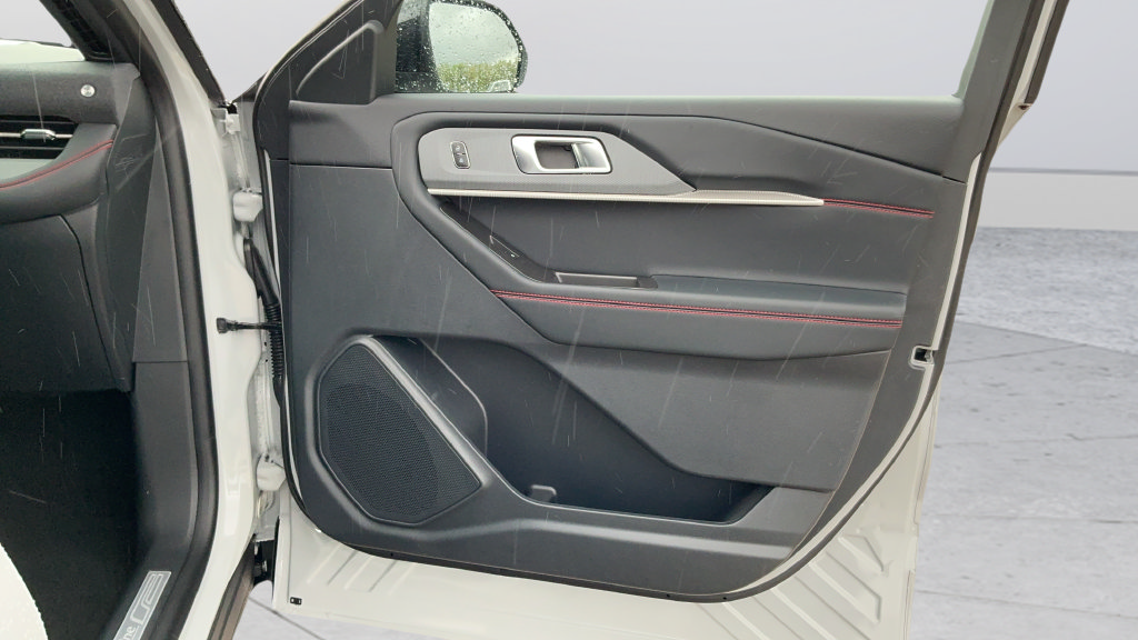 New 2027 Ford Explorer ST-Line w/ Premium Package RWD image 23